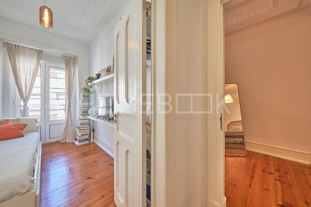 Apartamento T2 para Venda em Arroios Foto 18