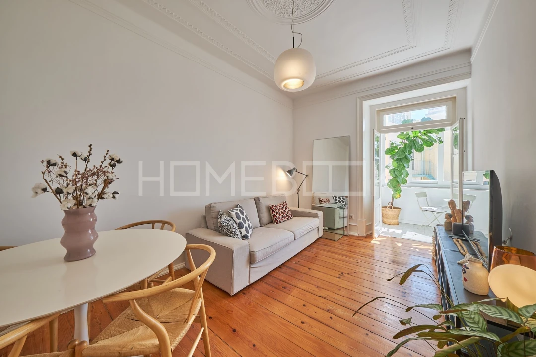 Apartamento T2 para Venda em Arroios Foto 1