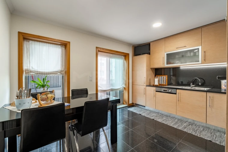 Apartamento T1 para Venda em Alfena Foto 6