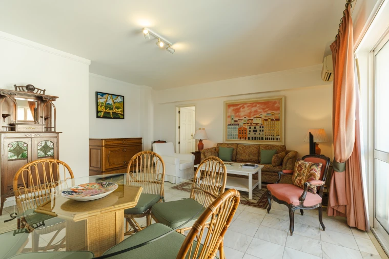 Apartamento T1 para Venda em Cascais e Estoril Foto 3