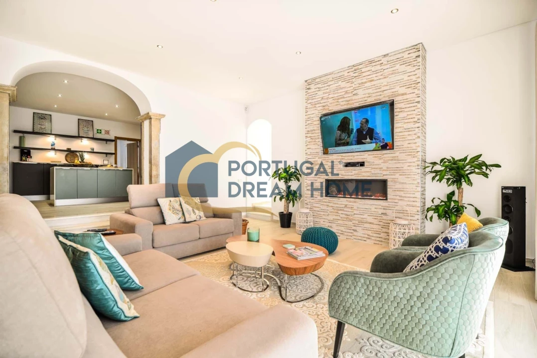 Moradia T6 para Venda em Faro (Sé e São Pedro) Foto 12