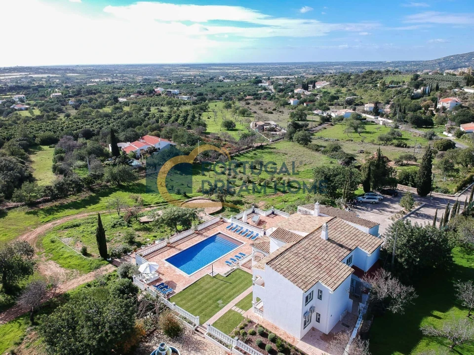 Moradia T6 para Venda em Faro (Sé e São Pedro) Foto 6