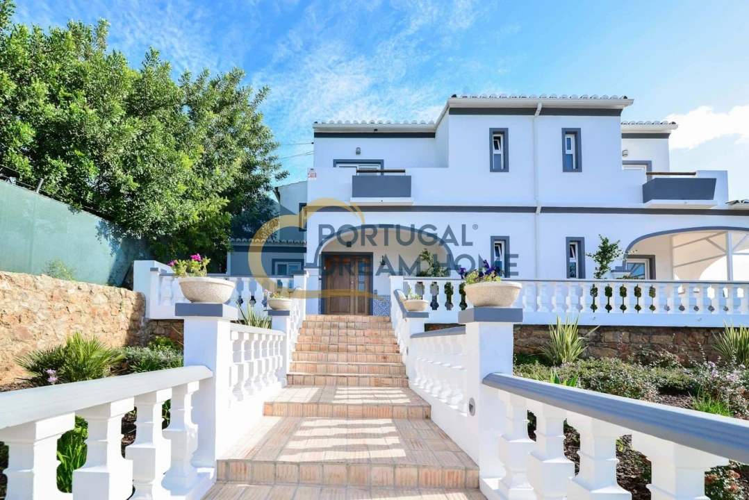 Moradia T6 para Venda em Faro (Sé e São Pedro) Foto 5