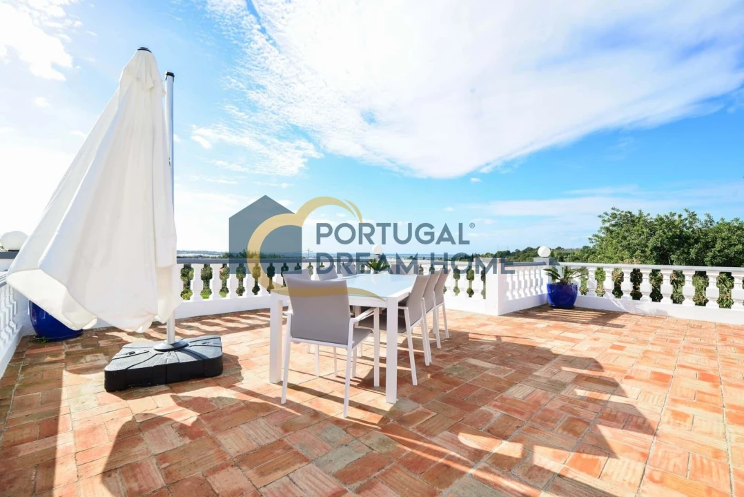 Moradia T6 para Venda em Faro (Sé e São Pedro) Foto 32
