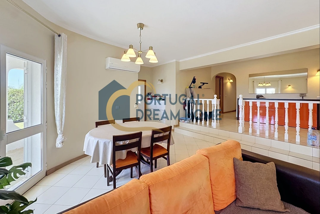 Moradia T4 para Venda em Albufeira e Olhos de Água Foto 4