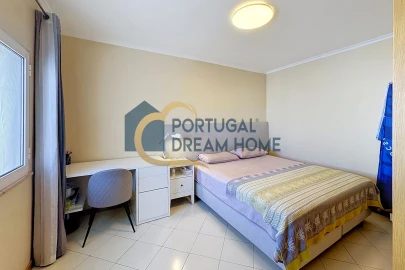 Moradia T4 para Venda em Albufeira e Olhos de Água
