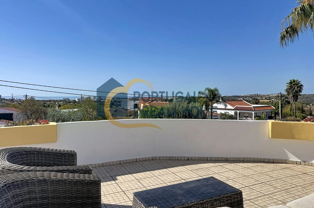 Moradia T4 para Venda em Albufeira e Olhos de Água Foto 24