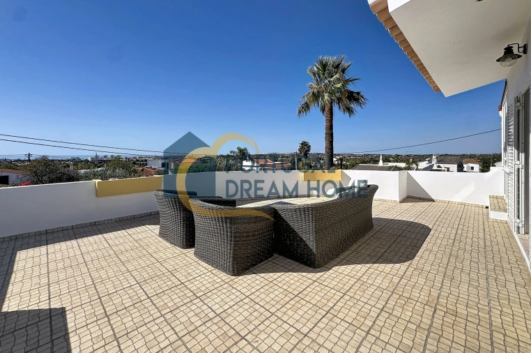 Moradia T4 para Venda em Albufeira e Olhos de Água Foto 23