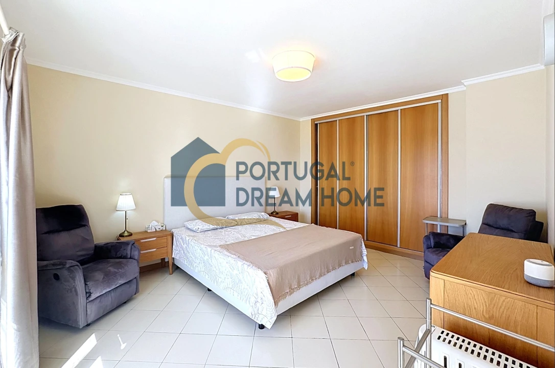 Moradia T4 para Venda em Albufeira e Olhos de Água Foto 18