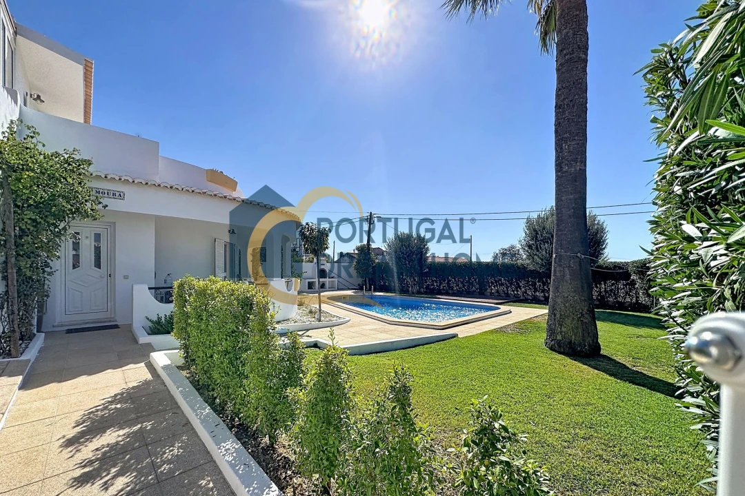 Moradia T4 para Venda em Albufeira e Olhos de Água Foto 26