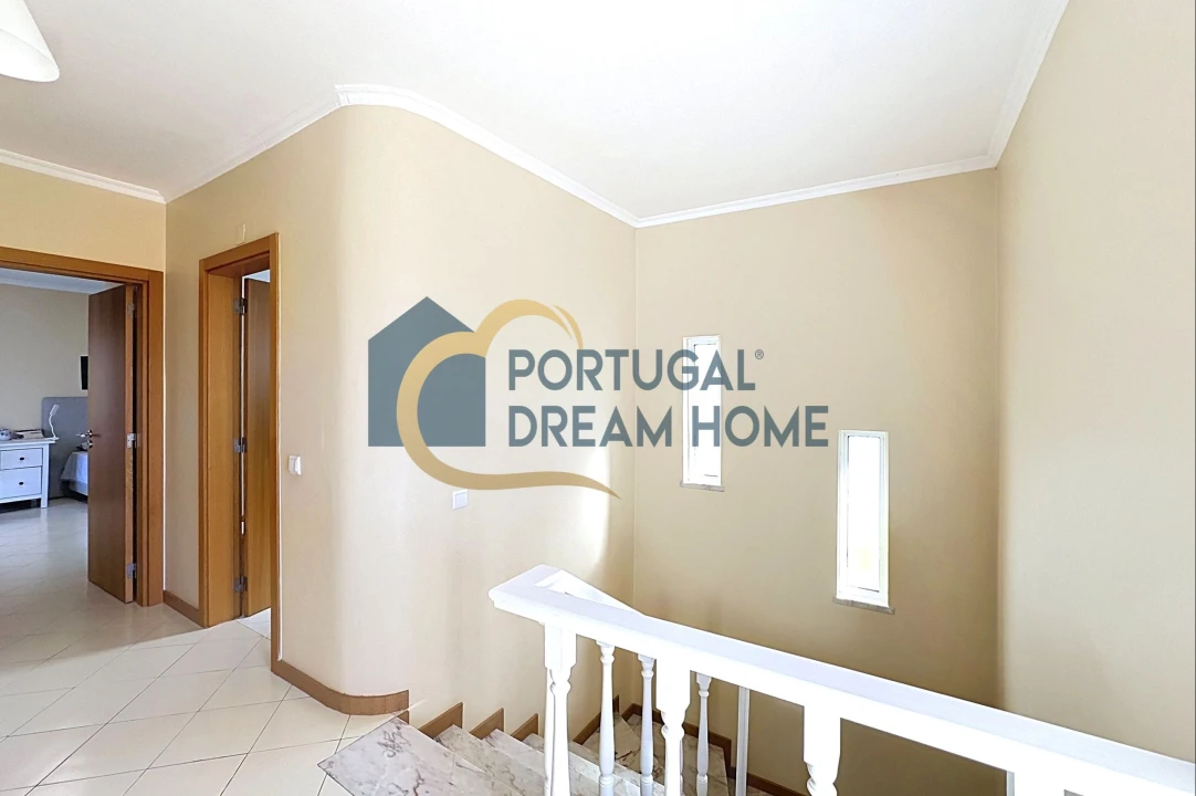 Moradia T4 para Venda em Albufeira e Olhos de Água Foto 21