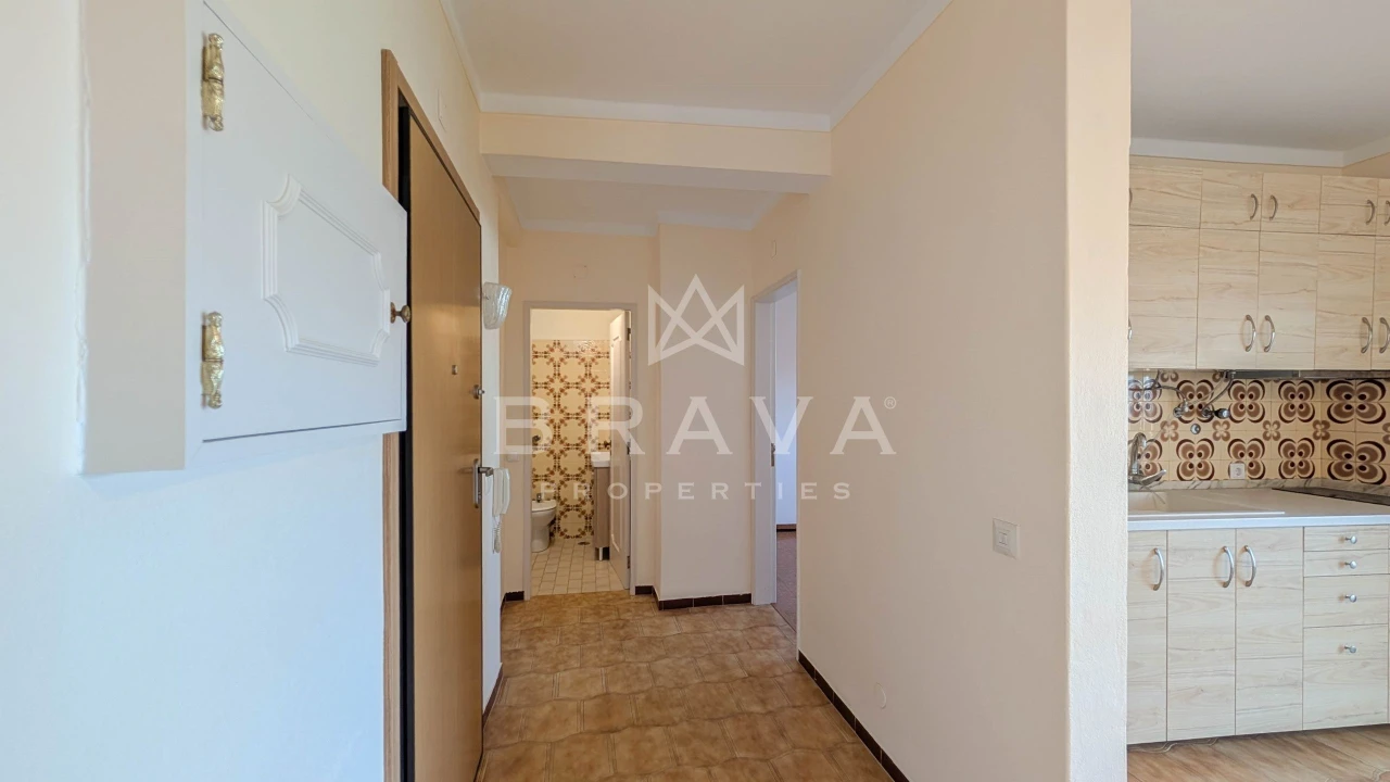 Apartamento T1 para Venda em Quarteira Foto 7