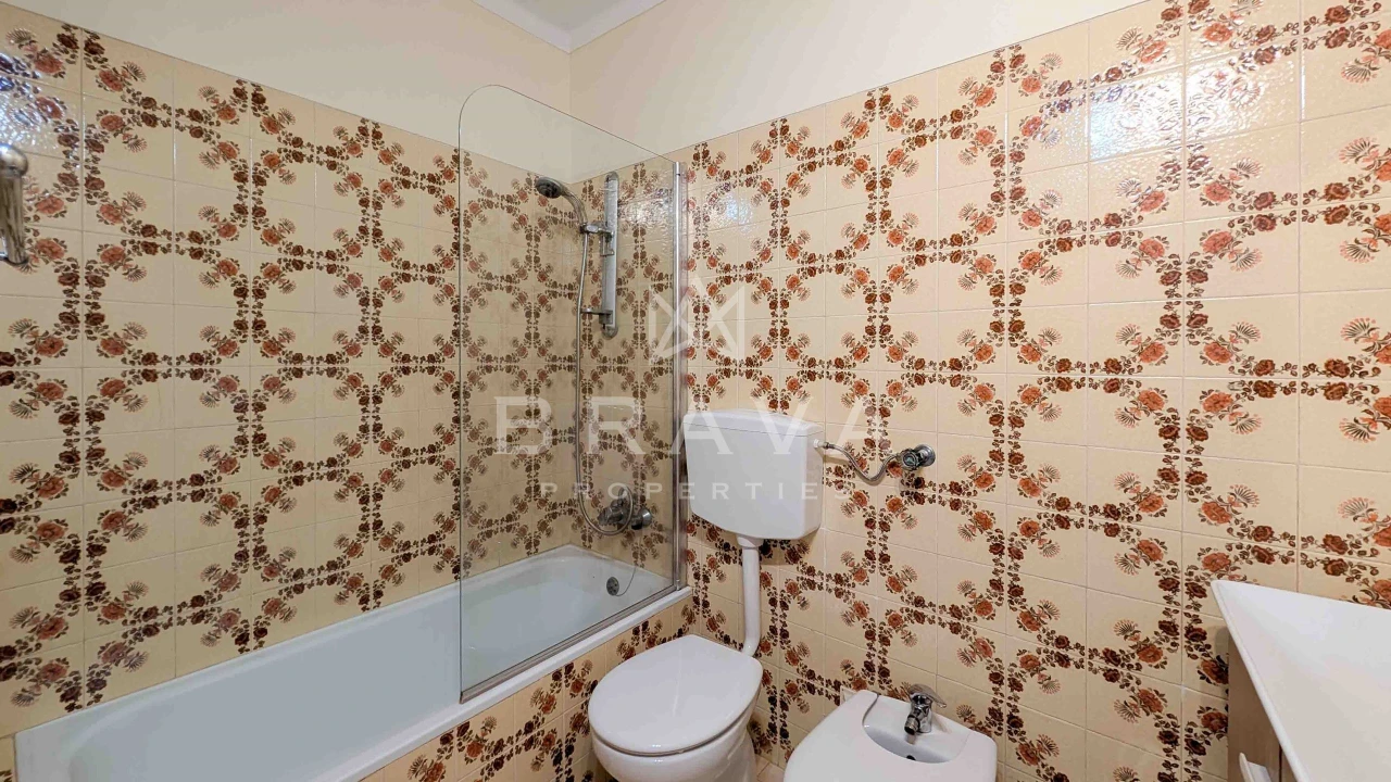 Apartamento T1 para Venda em Quarteira Foto 12