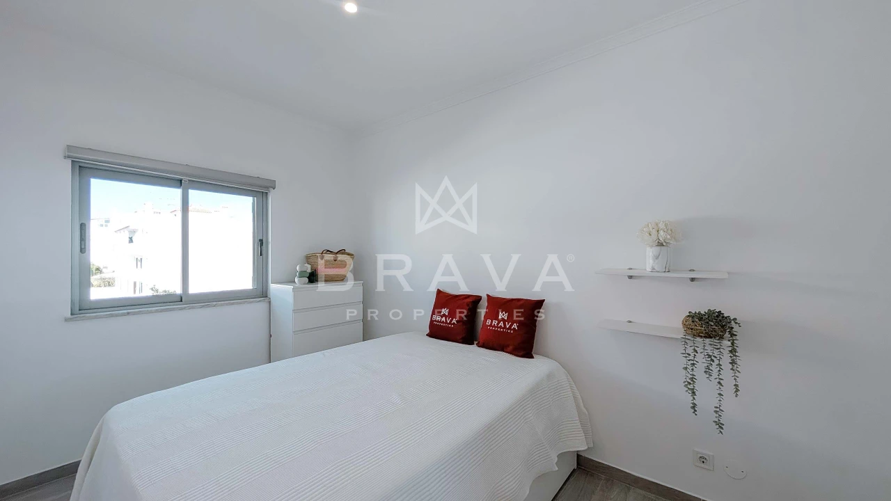 Apartamento T2 para Venda em Quarteira Foto 19