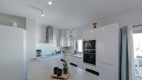 Apartamento T2 para Venda em Quarteira