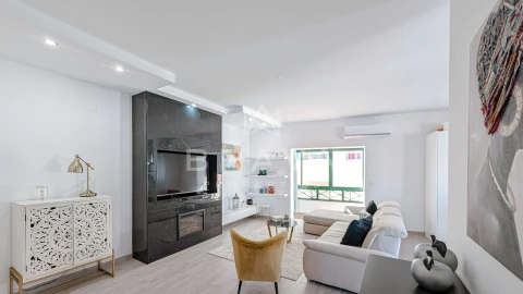 Apartamento T2 para Venda em Quarteira