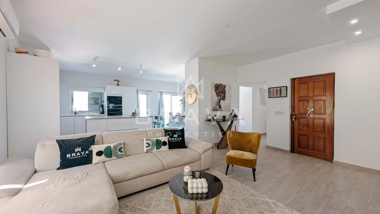 Apartamento T2 para Venda em Quarteira Foto 4