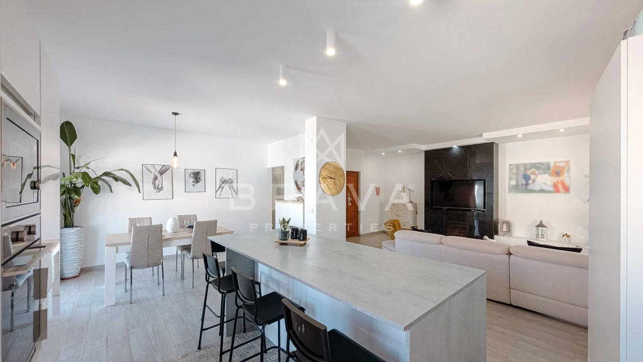 Apartamento T2 para Venda em Quarteira Foto 9