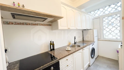 Apartamento T1 para Venda em Arroios