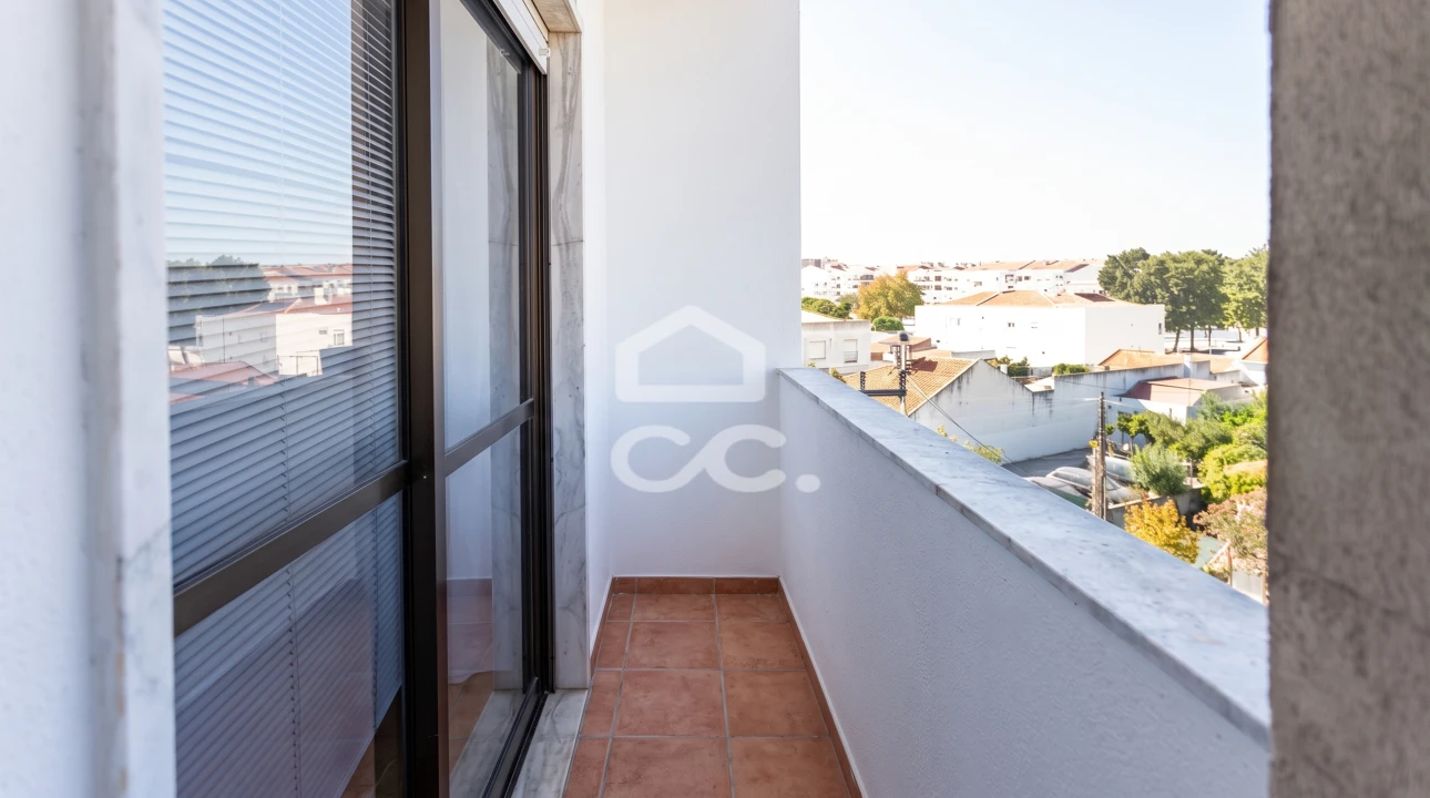 Apartamento T2 para Venda em Baixa da Banheira e Vale da Amoreira Foto 19