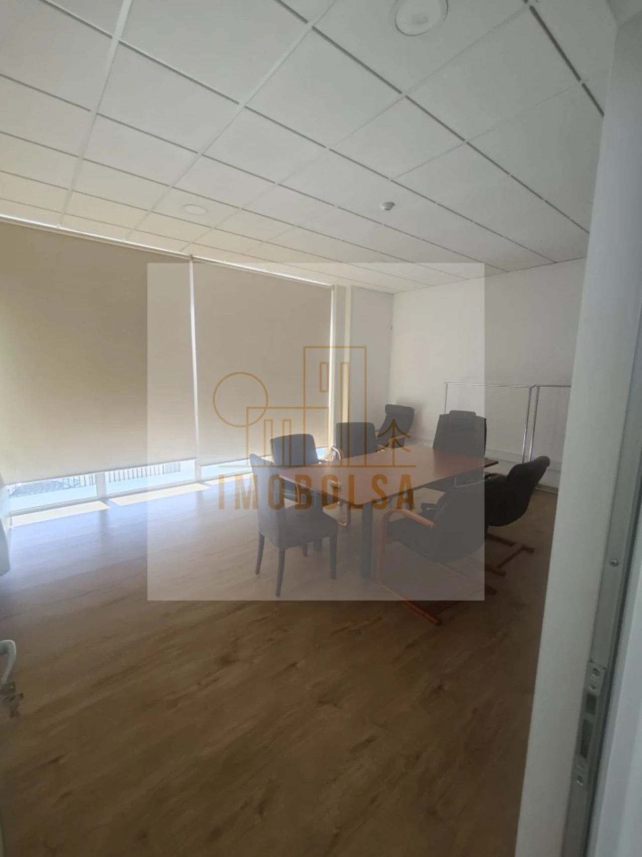 Armazém para Arrendamento em Ribeirão Foto 3