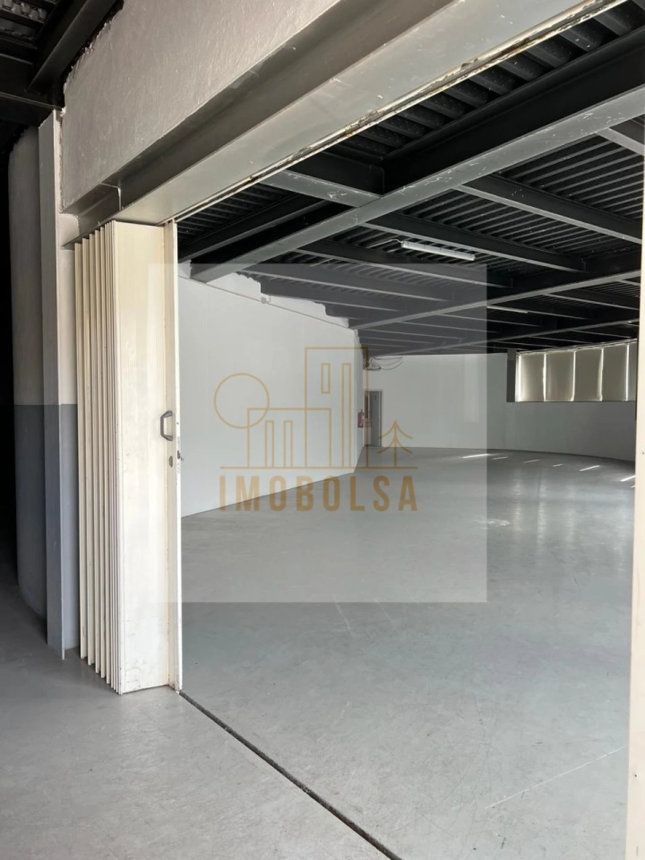 Armazém para Arrendamento em Moreira Foto 2