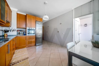 Apartamento T3 para Venda em Faro (Sé e São Pedro)
