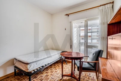 Apartamento T2 para Venda em Faro (Sé e São Pedro)