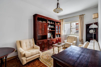 Apartamento T2 para Venda em Faro (Sé e São Pedro)