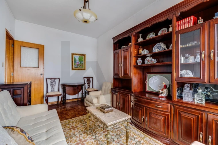 Apartamento T2 para Venda em Faro (Sé e São Pedro) Foto 23
