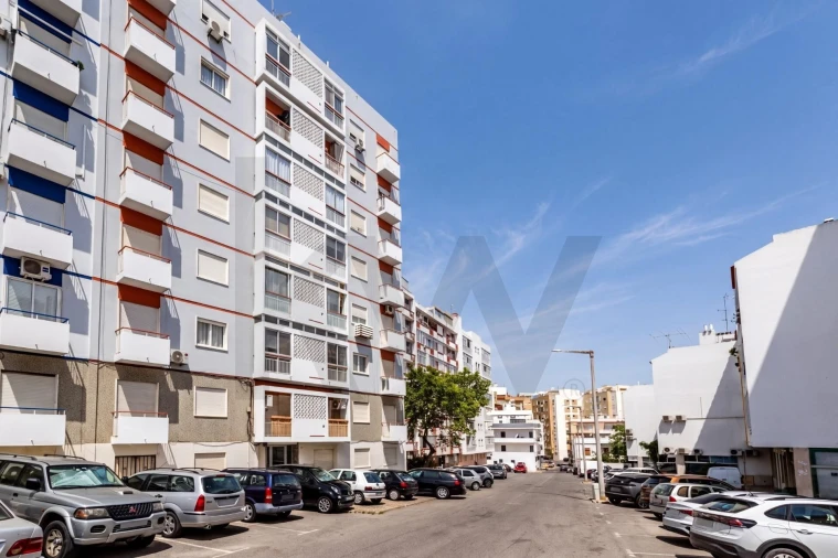 Apartamento T2 para Venda em Faro (Sé e São Pedro) Foto 25