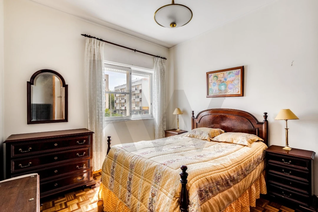 Apartamento T2 para Venda em Faro (Sé e São Pedro) Foto 3