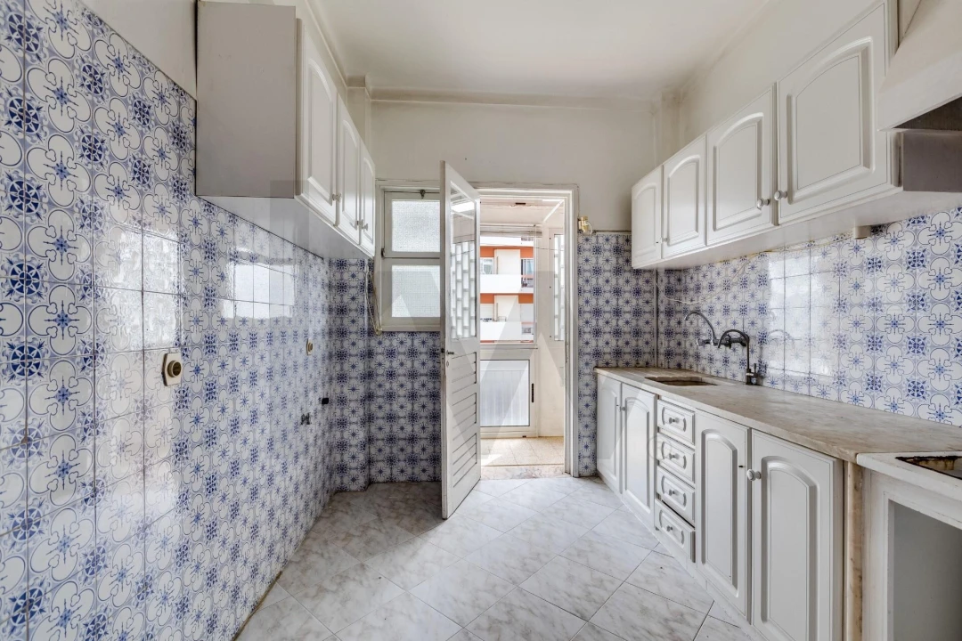 Apartamento T2 para Venda em Faro (Sé e São Pedro) Foto 5