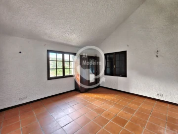Moradia T4 para Venda em Camacha