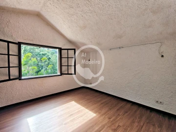Moradia T4 para Venda em Camacha