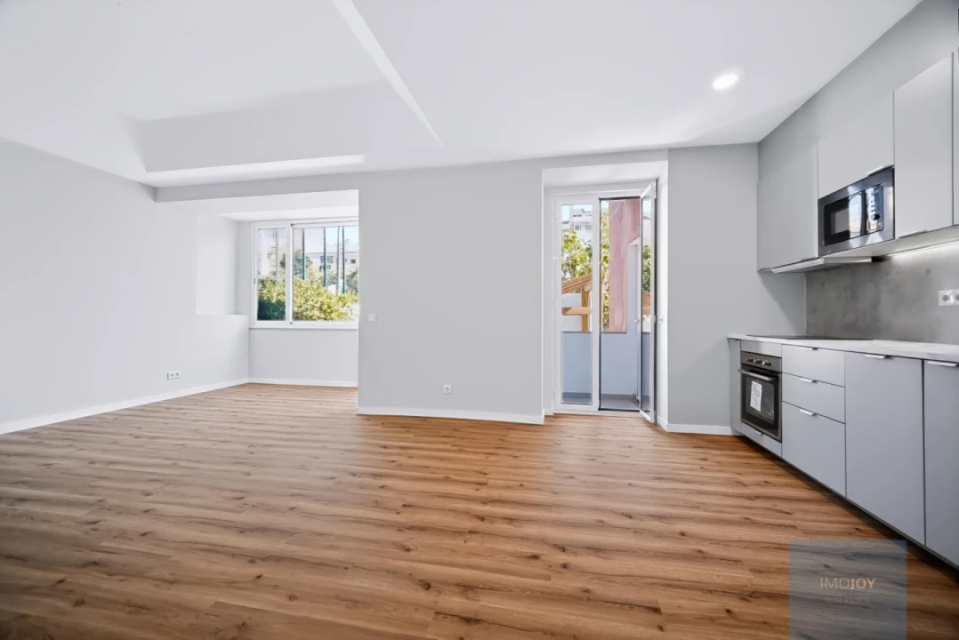 Apartamento T2 para Venda em Ajuda Foto 6