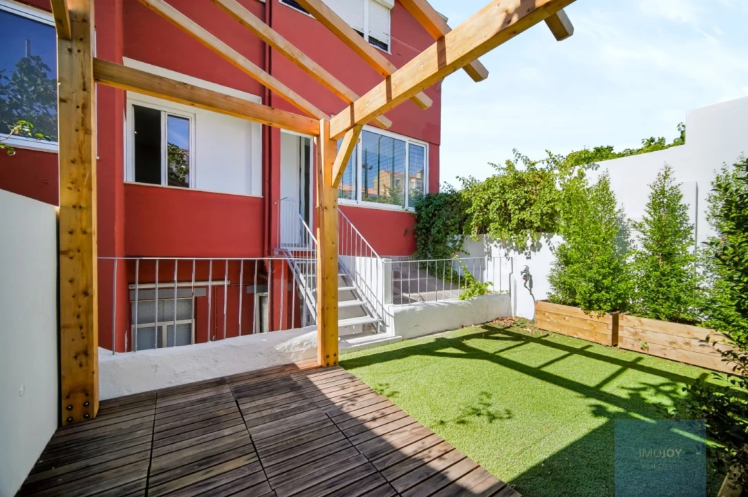 Apartamento T2 para Venda em Ajuda Foto 2