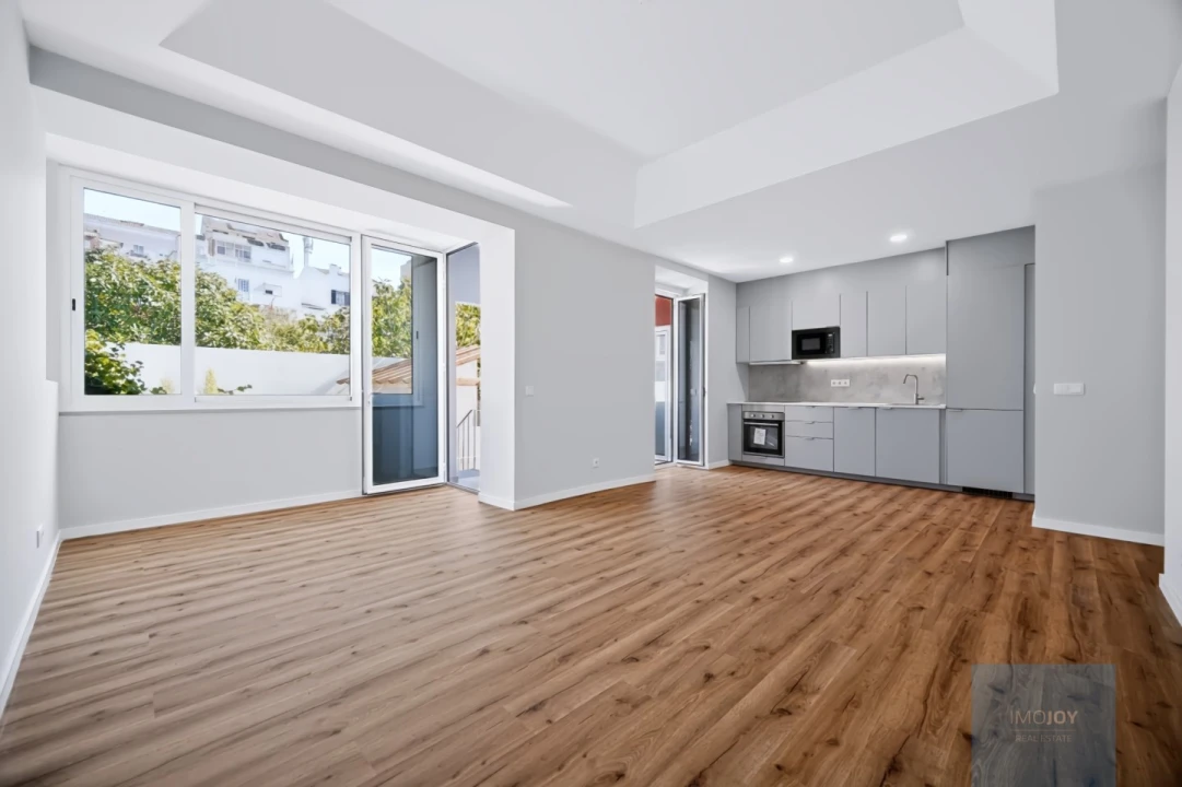 Apartamento T2 para Venda em Ajuda Foto 7