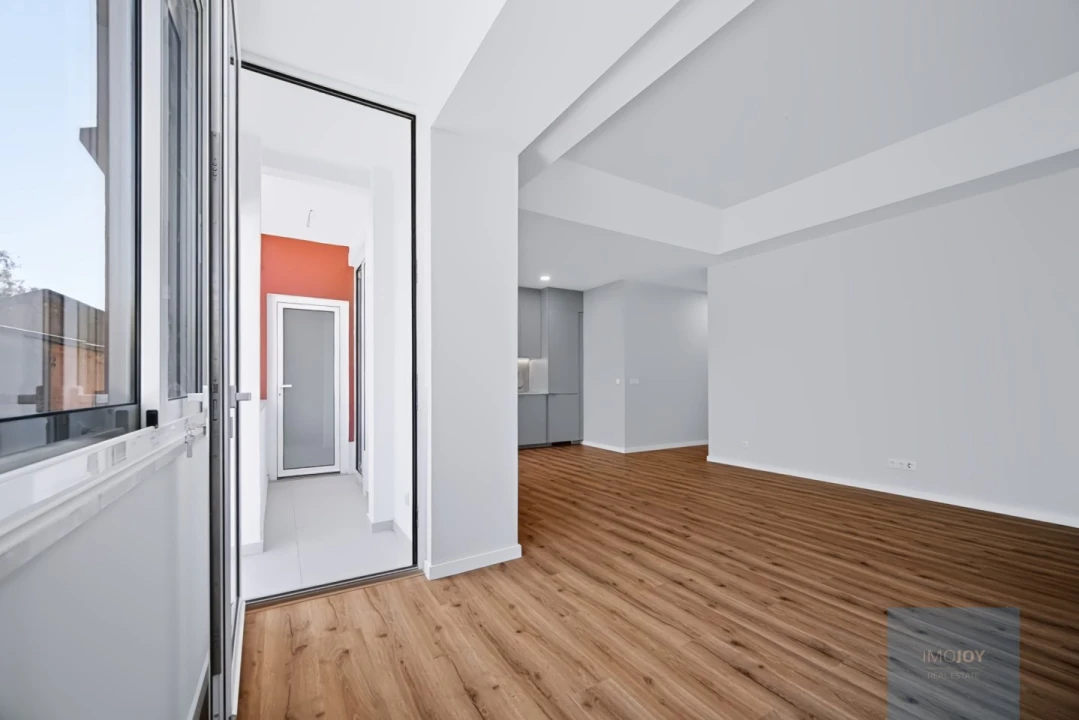 Apartamento T2 para Venda em Ajuda Foto 8