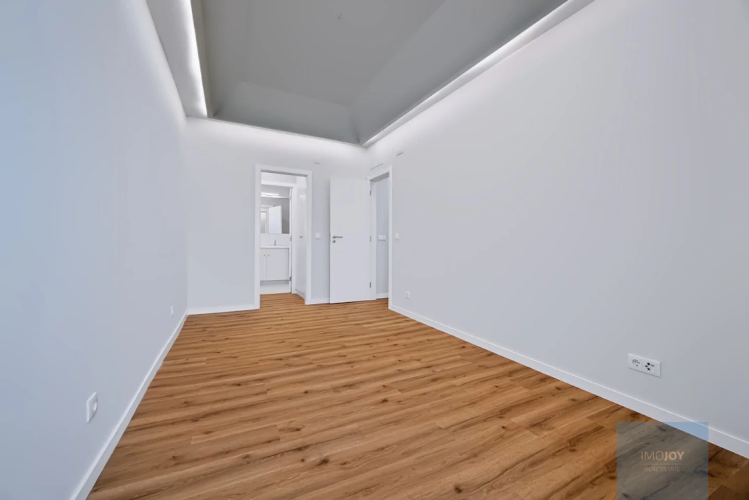 Apartamento T2 para Venda em Ajuda Foto 16