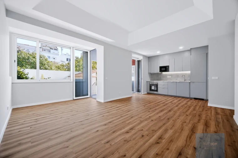 Apartamento T2 para Venda em Ajuda Foto 7