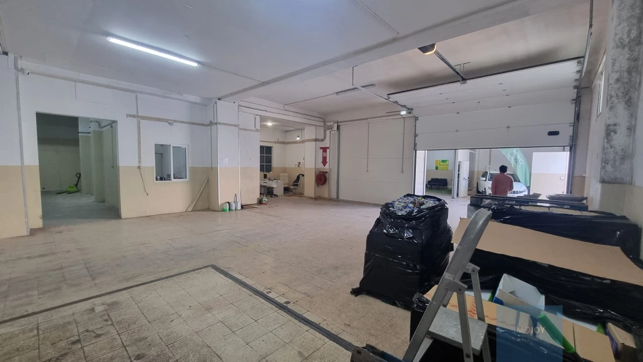Armazém para Arrendamento em Loures Foto 6
