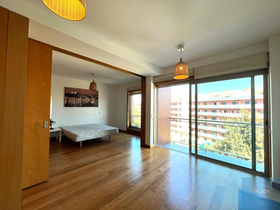 Apartamento T1 para Arrendamento em Paranhos Foto 2