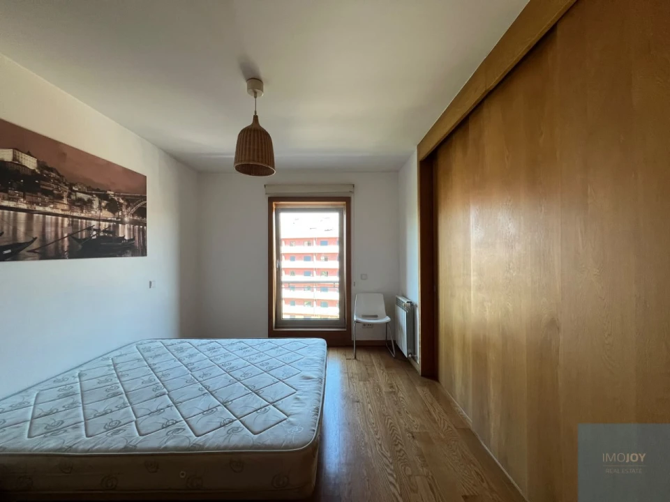 Apartamento T1 para Arrendamento em Paranhos Foto 17
