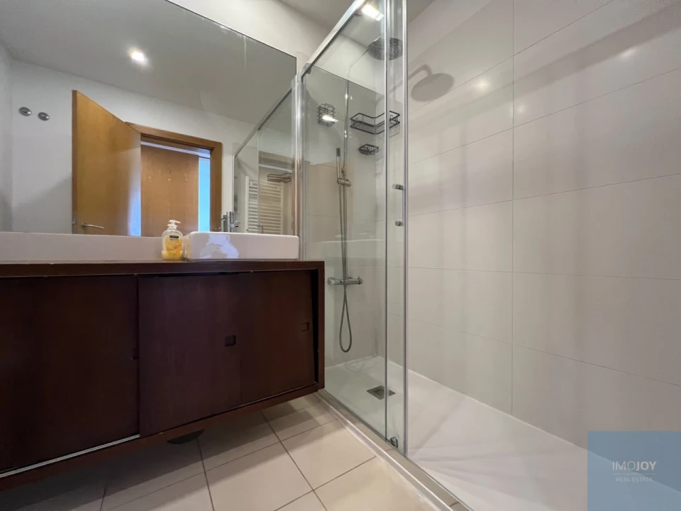 Apartamento T1 para Arrendamento em Paranhos Foto 18