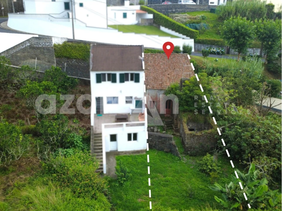 Moradia T2 para Venda em Ribeira Chã Foto 3