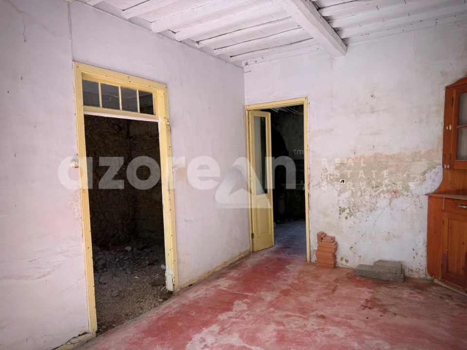 Moradia T2 para Venda em Ribeira Chã Foto 6