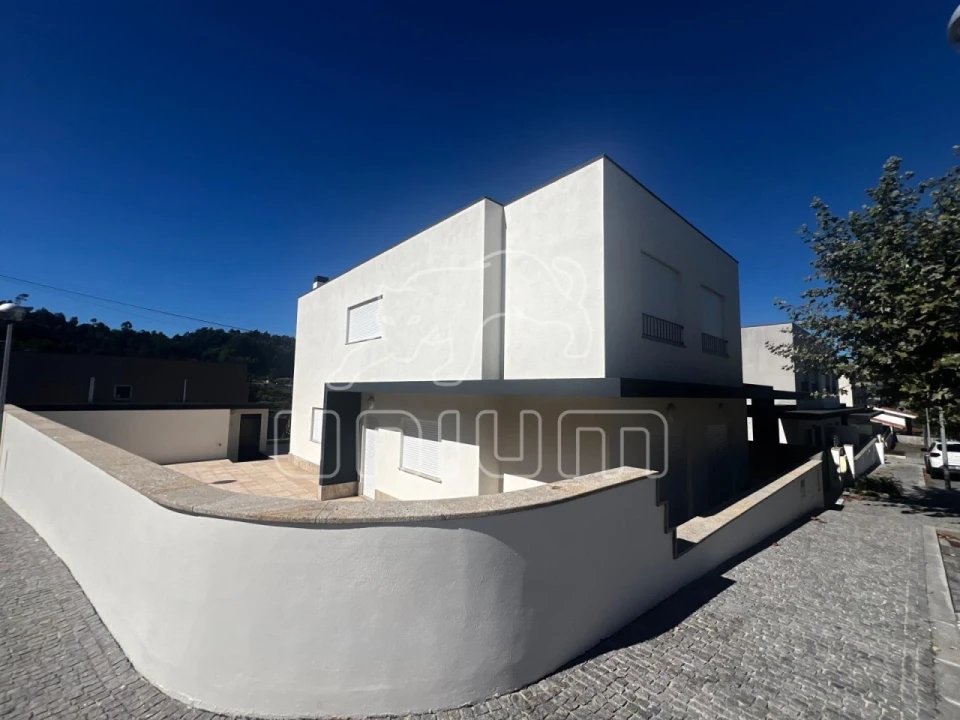 Moradia T3 para Venda em Caminha (Matriz) e Vilarelho Foto 1