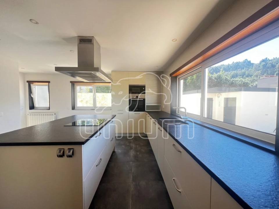 Moradia T3 para Venda em Caminha (Matriz) e Vilarelho Foto 3