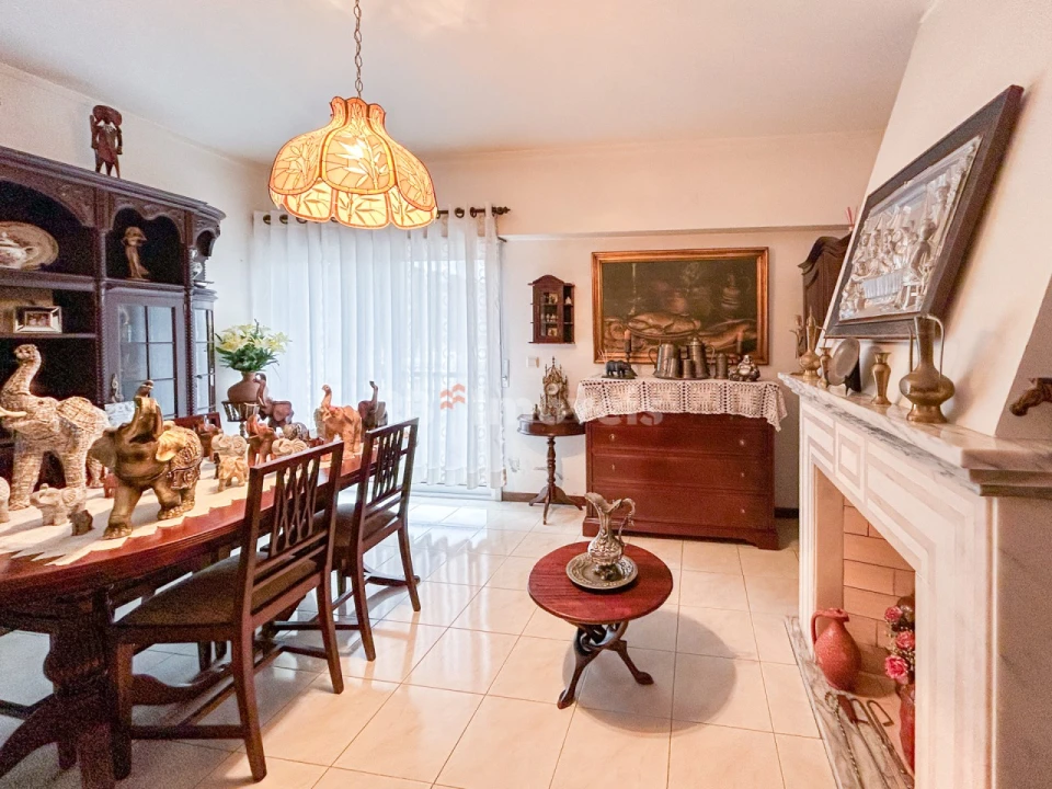 Apartamento T3 para Venda em São João Baptista e Santa Maria dos Olivais Foto 9